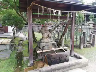 手向山八幡宮の手水舎