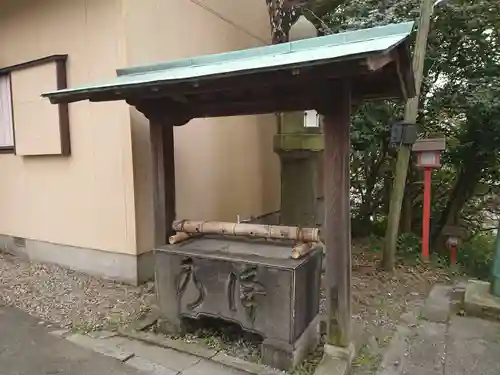 神明社（常滑神明社）の手水舎