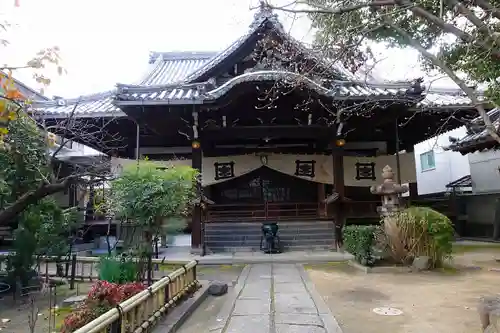 本教寺の本殿・本堂