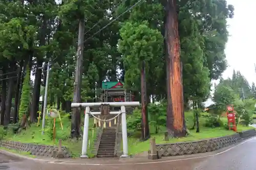 八幡社の鳥居