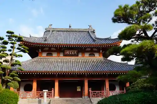 千眼寺の本殿・本堂