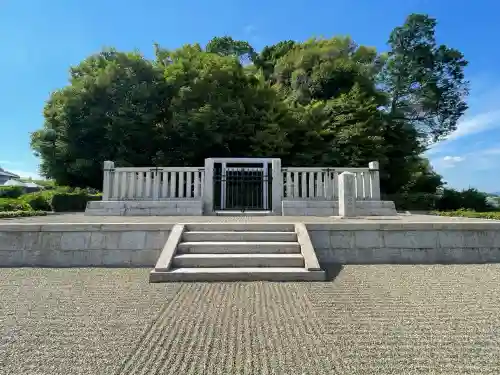 天武天皇・持統天皇陵（檜隈大内陵）(奈良県)