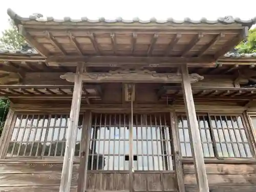八幡神社の本殿・本堂