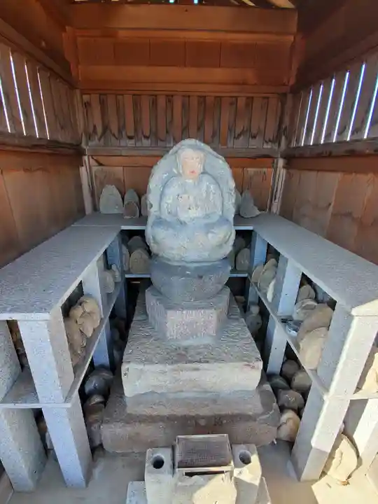 化粧薬師の仏像