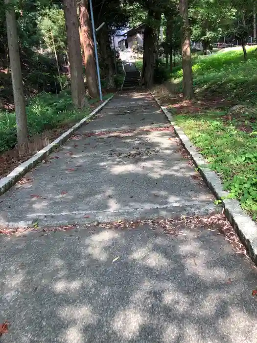 曽尾神社の建物その他