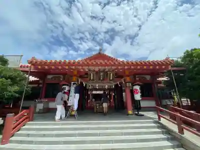 波上宮の本殿・本堂