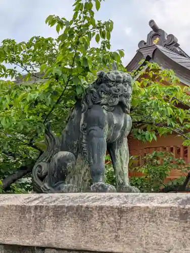 難波大社　生國魂神社の{uncategorized: "未分類", other: "その他", undefined: "問題あり", building: "その他建物", grave: "お墓", sacred_gate: "鳥居", guardian: "狛犬", statue: "像", buddha: "仏像", history: "歴史", nature: "自然", garden: "庭園", animal: "動物", pagoda: "塔", temizu: "手水舎", mountain_gate: "山門・神門", sanctuary: "本殿・本堂", subordinate: "末社・摂社", art: "芸術", scenery: "景色", jizo: "地蔵", ema: "絵馬", goshuin: "御朱印", omikuji: "おみくじ", items: "授与品その他", amulet: "お守り", goshuincho: "御朱印帳", eats: "食事", festival: "お祭り", votive_dance: "神楽", shichigosan: "七五三参", wedding: "結婚式", experience: "体験その他", initially: "初詣", around: "周辺", anti_infection: "感染症対策"}