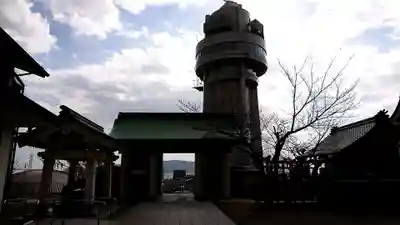 柿本神社の山門・神門