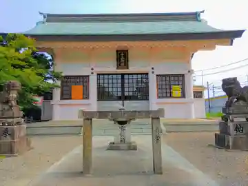 十二所社(徳重)の本殿・本堂