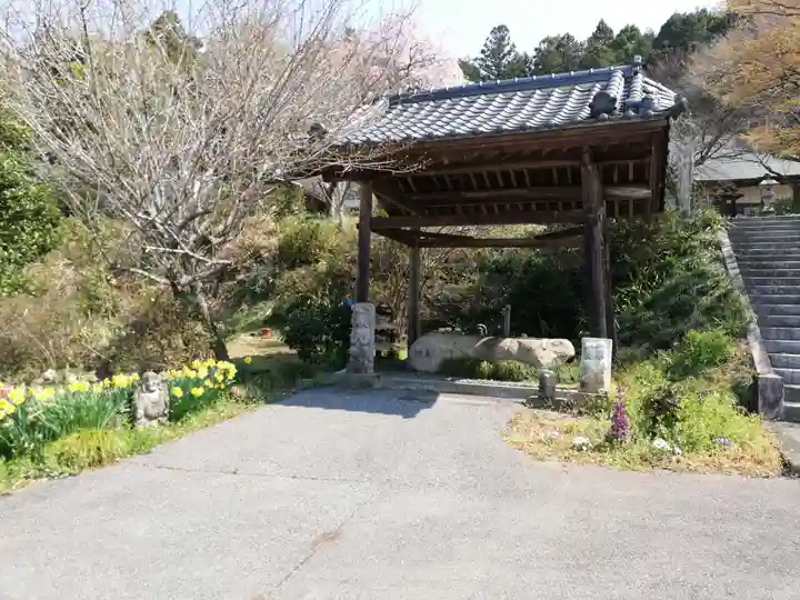 普濟寺の手水舎