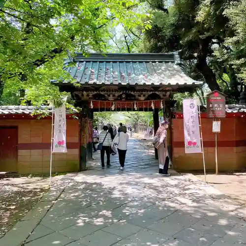 上野東照宮の山門