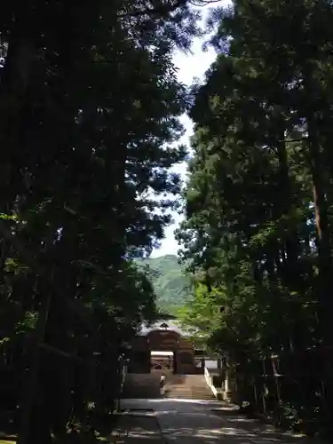 彌彦神社の建物その他