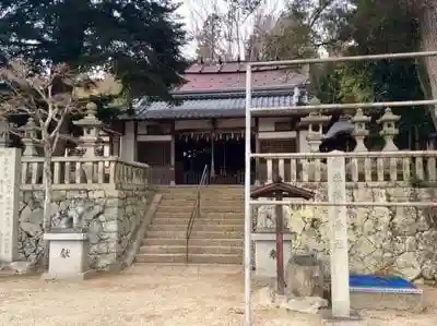 岐尼神社の本殿
