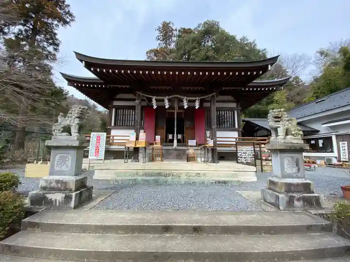 白山神社の本殿・本堂