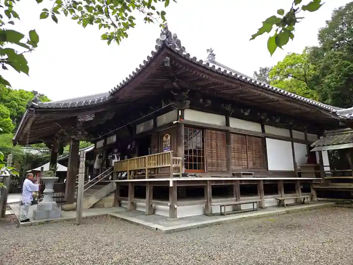 大興寺の本殿・本堂