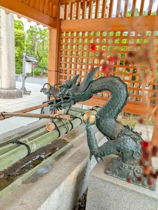 難波大社 生國魂神社の{uncategorized: "未分類", other: "その他", undefined: "問題あり", building: "その他建物", grave: "お墓", sacred_gate: "鳥居", guardian: "狛犬", statue: "像", buddha: "仏像", history: "歴史", nature: "自然", garden: "庭園", animal: "動物", pagoda: "塔", temizu: "手水舎", mountain_gate: "山門・神門", sanctuary: "本殿・本堂", subordinate: "末社・摂社", art: "芸術", scenery: "景色", jizo: "地蔵", ema: "絵馬", goshuin: "御朱印", omikuji: "おみくじ", items: "授与品その他", amulet: "お守り", goshuincho: "御朱印帳", eats: "食事", festival: "お祭り", votive_dance: "神楽", shichigosan: "七五三参", wedding: "結婚式", experience: "体験その他", initially: "初詣", around: "周辺", anti_infection: "感染症対策"}