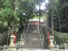 枚岡神社の建物その他