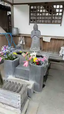 正福寺の像