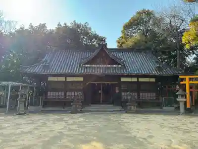 白鳥神社の{uncategorized: "未分類", other: "その他", undefined: "問題あり", building: "その他建物", grave: "お墓", sacred_gate: "鳥居", guardian: "狛犬", statue: "像", buddha: "仏像", history: "歴史", nature: "自然", garden: "庭園", animal: "動物", pagoda: "塔", temizu: "手水舎", mountain_gate: "山門・神門", sanctuary: "本殿・本堂", subordinate: "末社・摂社", art: "芸術", scenery: "景色", jizo: "地蔵", ema: "絵馬", goshuin: "御朱印", omikuji: "おみくじ", items: "授与品その他", amulet: "お守り", goshuincho: "御朱印帳", eats: "食事", festival: "お祭り", votive_dance: "神楽", shichigosan: "七五三参", wedding: "結婚式", experience: "体験その他", initially: "初詣", around: "周辺", anti_infection: "感染症対策"}