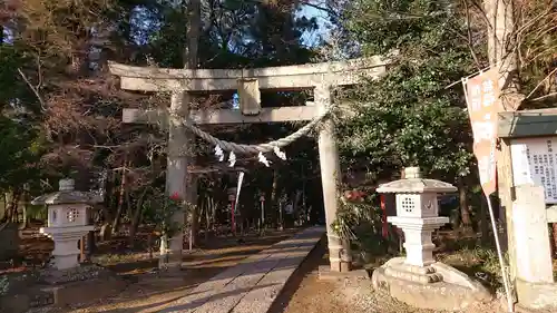 間々田八幡宮の鳥居