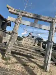 三神社の鳥居