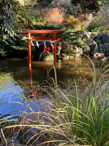 平塚八幡宮の末社