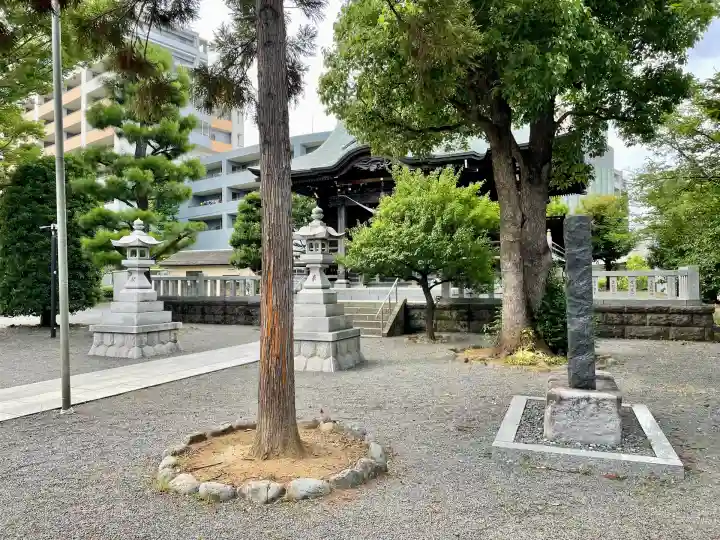 大棚・中川杉山神社(神奈川県)