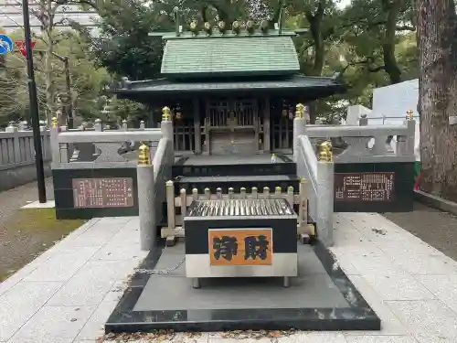 熊野神社の{uncategorized: "未分類", other: "その他", undefined: "問題あり", building: "その他建物", grave: "お墓", sacred_gate: "鳥居", guardian: "狛犬", statue: "像", buddha: "仏像", history: "歴史", nature: "自然", garden: "庭園", animal: "動物", pagoda: "塔", temizu: "手水舎", mountain_gate: "山門・神門", sanctuary: "本殿・本堂", subordinate: "末社・摂社", art: "芸術", scenery: "景色", jizo: "地蔵", ema: "絵馬", goshuin: "御朱印", omikuji: "おみくじ", items: "授与品その他", amulet: "お守り", goshuincho: "御朱印帳", eats: "食事", festival: "お祭り", votive_dance: "神楽", shichigosan: "七五三参", wedding: "結婚式", experience: "体験その他", initially: "初詣", around: "周辺", anti_infection: "感染症対策"}