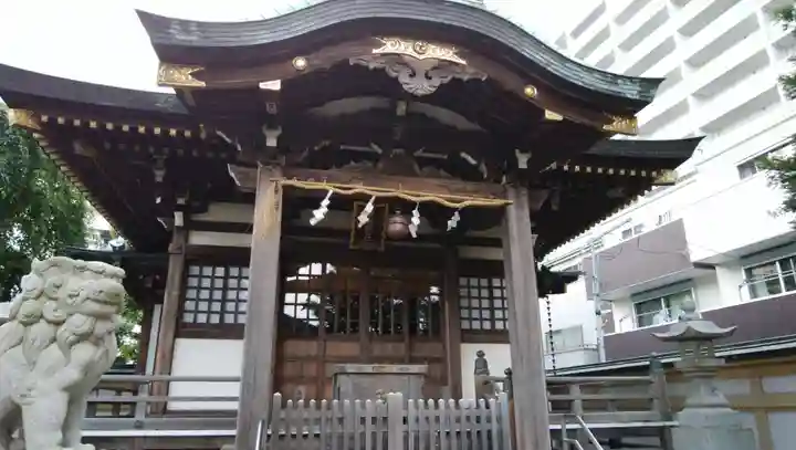 綾瀬神社の本殿・本堂