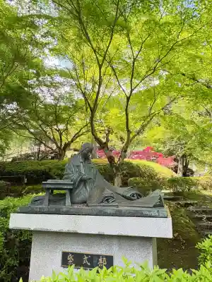 石山寺の{uncategorized: "未分類", other: "その他", undefined: "問題あり", building: "その他建物", grave: "お墓", sacred_gate: "鳥居", guardian: "狛犬", statue: "像", buddha: "仏像", history: "歴史", nature: "自然", garden: "庭園", animal: "動物", pagoda: "塔", temizu: "手水舎", mountain_gate: "山門・神門", sanctuary: "本殿・本堂", subordinate: "末社・摂社", art: "芸術", scenery: "景色", jizo: "地蔵", ema: "絵馬", goshuin: "御朱印", omikuji: "おみくじ", items: "授与品その他", amulet: "お守り", goshuincho: "御朱印帳", eats: "食事", festival: "お祭り", votive_dance: "神楽", shichigosan: "七五三参", wedding: "結婚式", experience: "体験その他", initially: "初詣", around: "周辺", anti_infection: "感染症対策"}