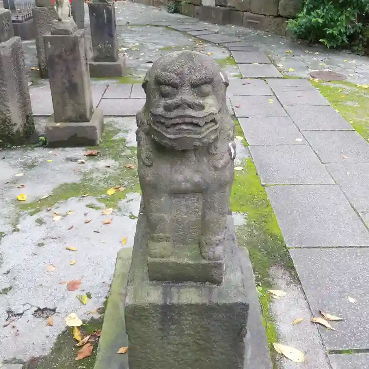 熊野神社の狛犬