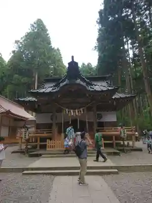 御岩神社の本殿・本堂
