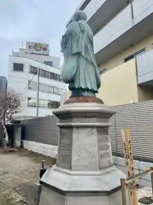 妙泉寺の{uncategorized: "未分類", other: "その他", undefined: "問題あり", building: "その他建物", grave: "お墓", sacred_gate: "鳥居", guardian: "狛犬", statue: "像", buddha: "仏像", history: "歴史", nature: "自然", garden: "庭園", animal: "動物", pagoda: "塔", temizu: "手水舎", mountain_gate: "山門・神門", sanctuary: "本殿・本堂", subordinate: "末社・摂社", art: "芸術", scenery: "景色", jizo: "地蔵", ema: "絵馬", goshuin: "御朱印", omikuji: "おみくじ", items: "授与品その他", amulet: "お守り", goshuincho: "御朱印帳", eats: "食事", festival: "お祭り", votive_dance: "神楽", shichigosan: "七五三参", wedding: "結婚式", experience: "体験その他", initially: "初詣", around: "周辺", anti_infection: "感染症対策"}