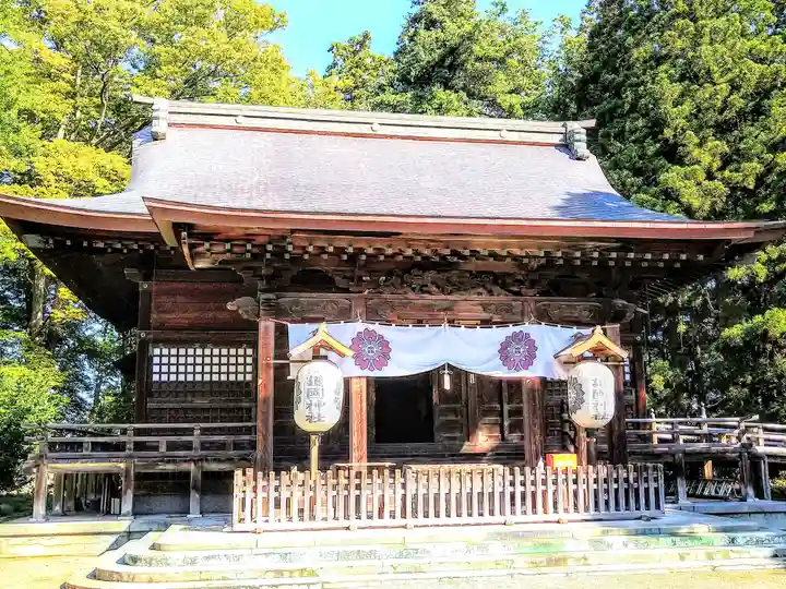 青森縣護國神社の本殿・本堂