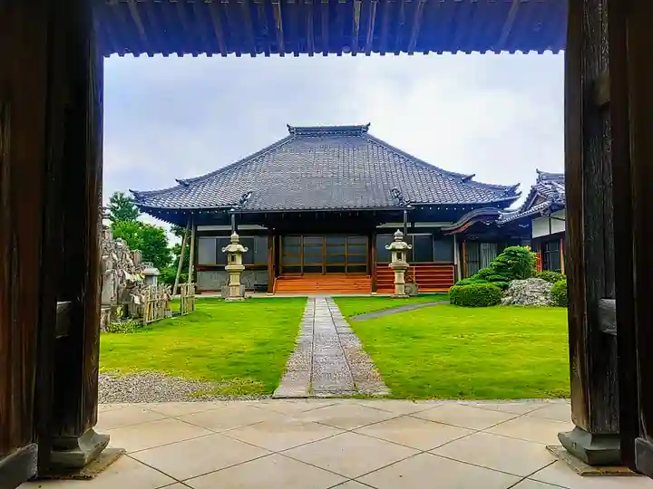常楽寺の本殿・本堂