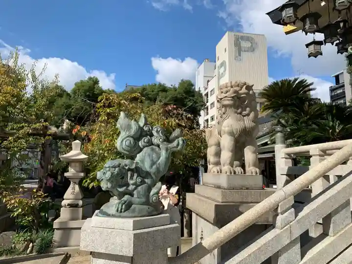 難波八阪神社の狛犬