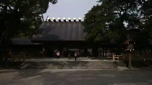 熱田神宮の本殿・本堂