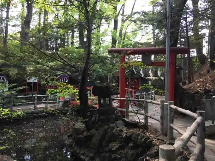 白石神社の末社・摂社
