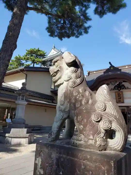 龍城神社の狛犬