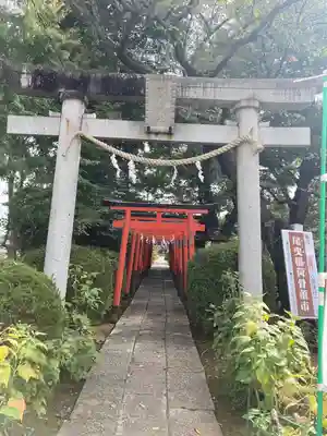 尾曳稲荷神社の鳥居