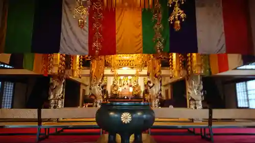 長全寺の本殿・本堂