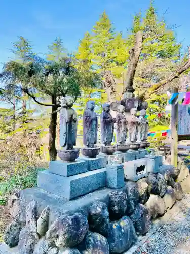 【公式】龍門院常楽寺（秩父札所十一番）の{uncategorized: "未分類", other: "その他", undefined: "問題あり", building: "その他建物", grave: "お墓", sacred_gate: "鳥居", guardian: "狛犬", statue: "像", buddha: "仏像", history: "歴史", nature: "自然", garden: "庭園", animal: "動物", pagoda: "塔", temizu: "手水舎", mountain_gate: "山門・神門", sanctuary: "本殿・本堂", subordinate: "末社・摂社", art: "芸術", scenery: "景色", jizo: "地蔵", ema: "絵馬", goshuin: "御朱印", omikuji: "おみくじ", items: "授与品その他", amulet: "お守り", goshuincho: "御朱印帳", eats: "食事", festival: "お祭り", votive_dance: "神楽", shichigosan: "七五三参", wedding: "結婚式", experience: "体験その他", initially: "初詣", around: "周辺", anti_infection: "感染症対策"}