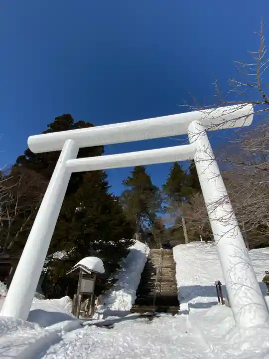 土津神社|こどもと出世の神さまの鳥居