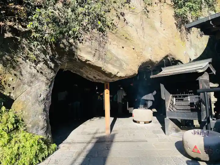 銭洗弁財天宇賀福神社(神奈川県)