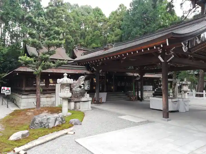 建部大社の本殿・本堂