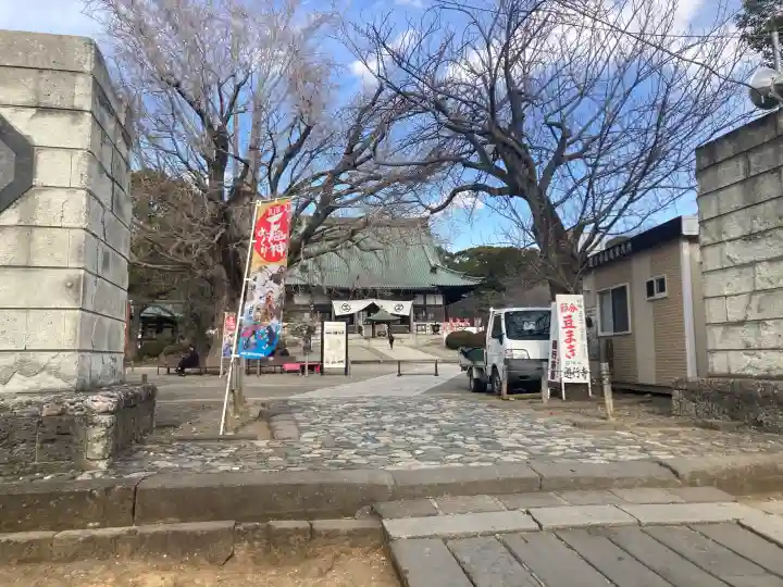 時宗総本山 遊行寺(正式:清浄光寺)の{uncategorized: "未分類", other: "その他", undefined: "問題あり", building: "その他建物", grave: "お墓", sacred_gate: "鳥居", guardian: "狛犬", statue: "像", buddha: "仏像", history: "歴史", nature: "自然", garden: "庭園", animal: "動物", pagoda: "塔", temizu: "手水舎", mountain_gate: "山門・神門", sanctuary: "本殿・本堂", subordinate: "末社・摂社", art: "芸術", scenery: "景色", jizo: "地蔵", ema: "絵馬", goshuin: "御朱印", omikuji: "おみくじ", items: "授与品その他", amulet: "お守り", goshuincho: "御朱印帳", eats: "食事", festival: "お祭り", votive_dance: "神楽", shichigosan: "七五三参", wedding: "結婚式", experience: "体験その他", initially: "初詣", around: "周辺", anti_infection: "感染症対策"}