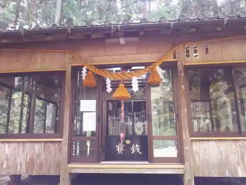 根道神社の本殿