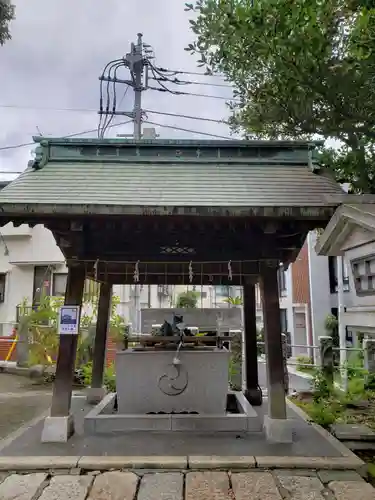 多田神社の手水舎