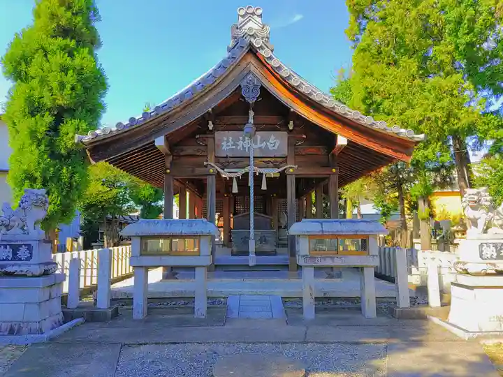 白山神社(松河戸町)の本殿・本堂