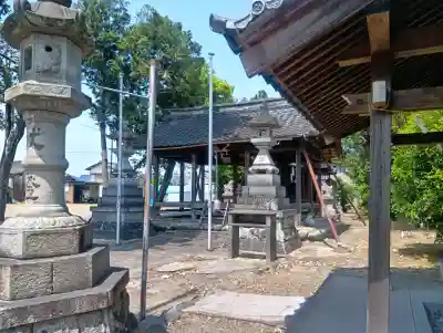 貴船神社の{uncategorized: "未分類", other: "その他", undefined: "問題あり", building: "その他建物", grave: "お墓", sacred_gate: "鳥居", guardian: "狛犬", statue: "像", buddha: "仏像", history: "歴史", nature: "自然", garden: "庭園", animal: "動物", pagoda: "塔", temizu: "手水舎", mountain_gate: "山門・神門", sanctuary: "本殿・本堂", subordinate: "末社・摂社", art: "芸術", scenery: "景色", jizo: "地蔵", ema: "絵馬", goshuin: "御朱印", omikuji: "おみくじ", items: "授与品その他", amulet: "お守り", goshuincho: "御朱印帳", eats: "食事", festival: "お祭り", votive_dance: "神楽", shichigosan: "七五三参", wedding: "結婚式", experience: "体験その他", initially: "初詣", around: "周辺", anti_infection: "感染症対策"}